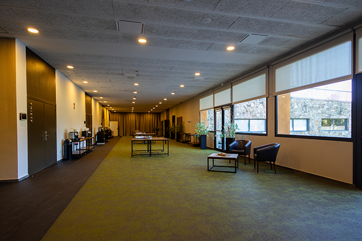 001_alta_montanya Hall.jpg
